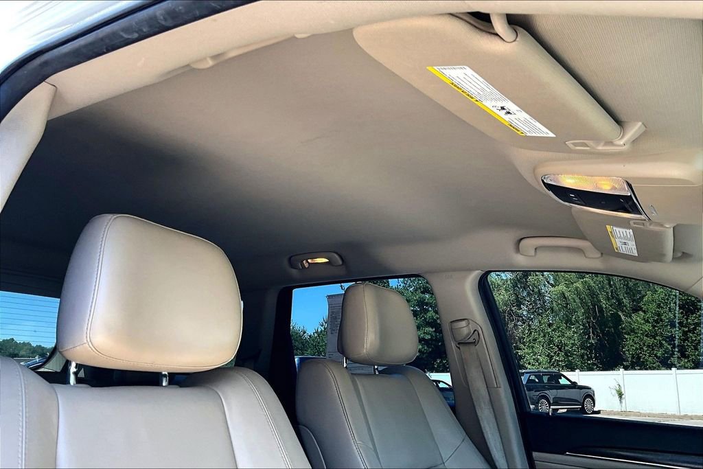 Used 2014 Jeep Grand Cherokee Limited w/ Mopar Chrome Edition Group image 22