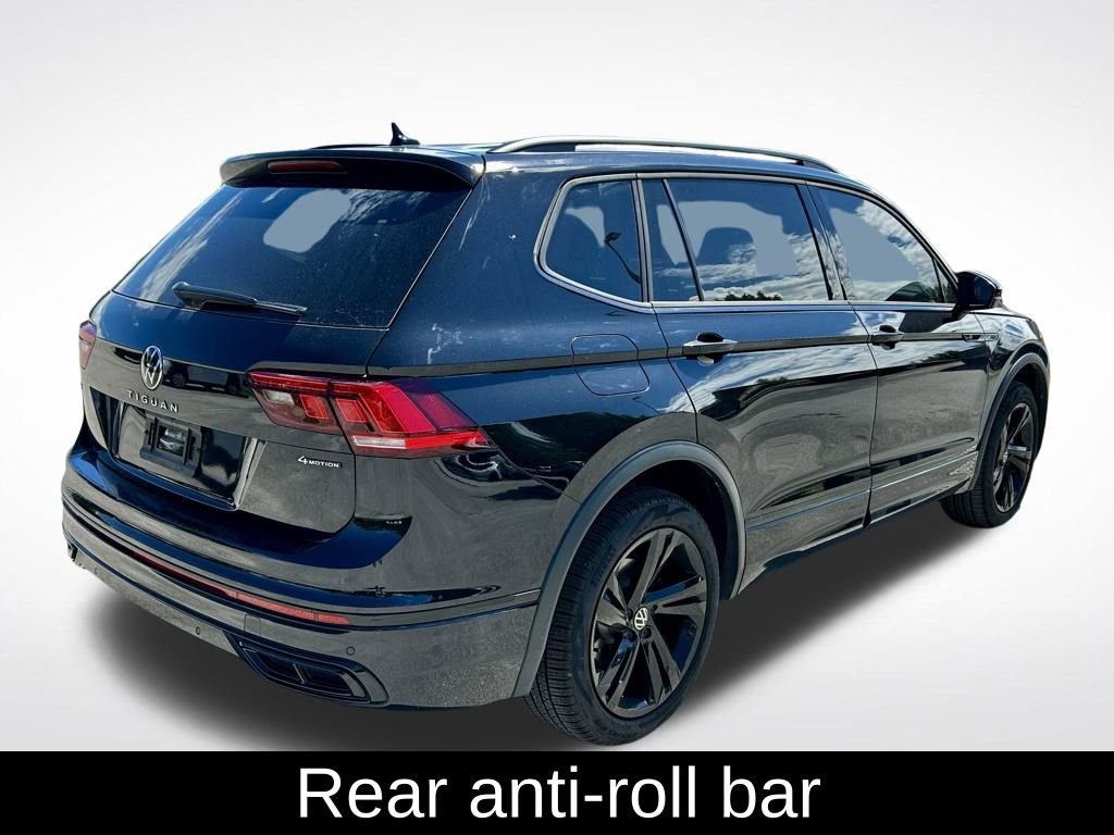 Certified 2024 Volkswagen Tiguan SE R-Line image 6