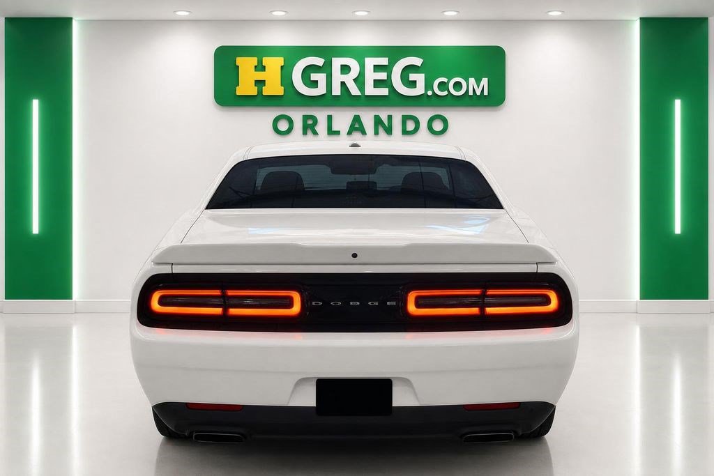 Used 2019 Dodge Challenger R/T RWD image 8