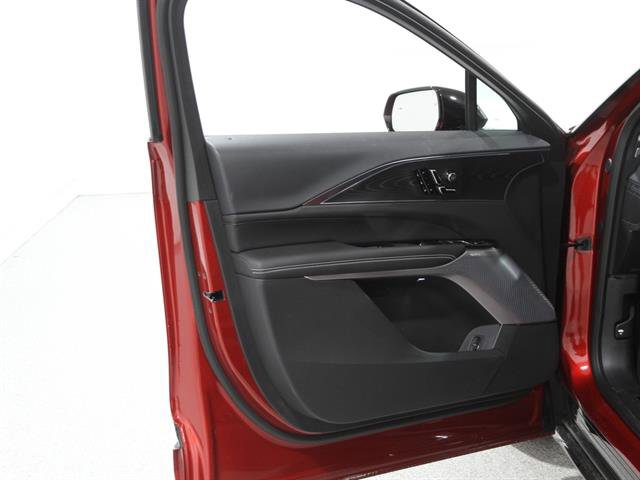 New 2026 Cadillac Lyriq V image 5