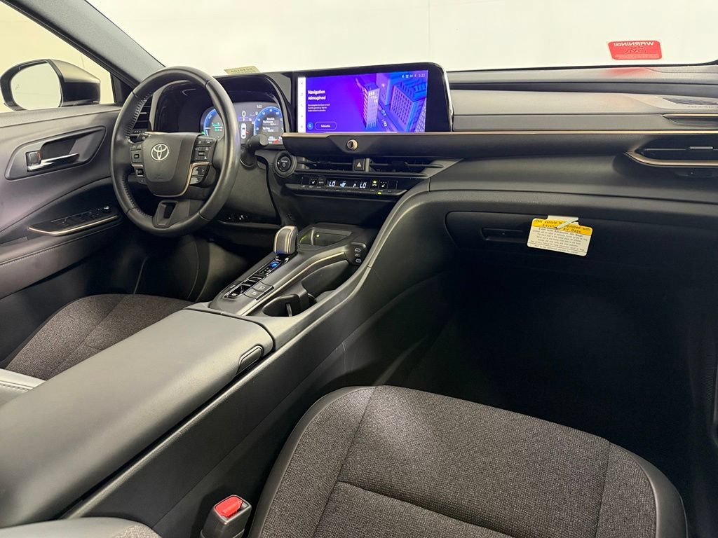 Used 2023 Toyota Crown AWD/4WD image 15
