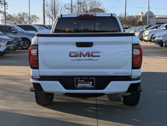 Used 2024 GMC Canyon Denali image 7