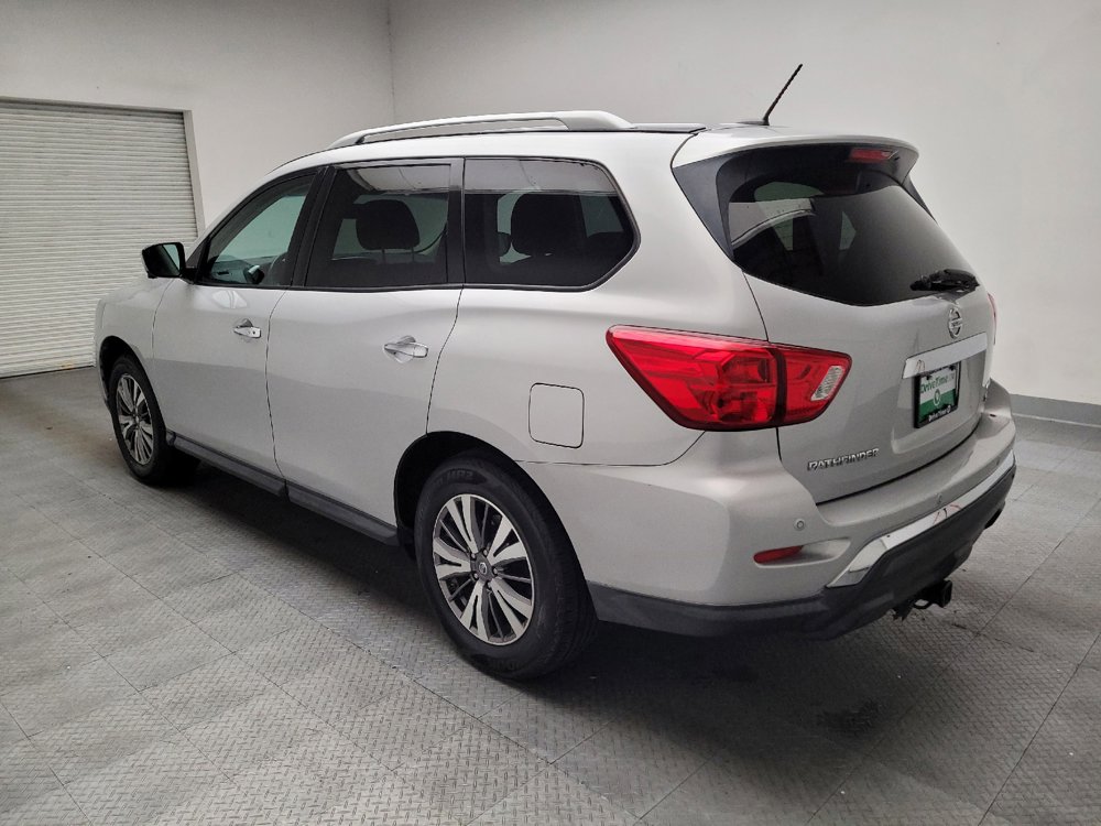 Used 2017 Nissan Pathfinder SL AWD/4WD image 5