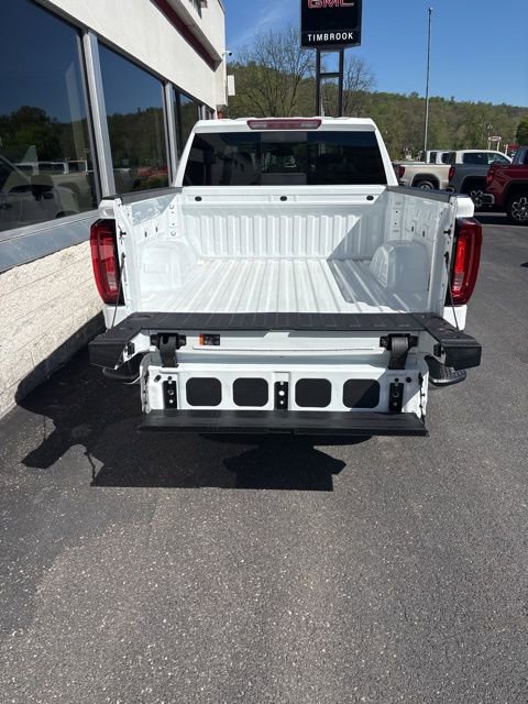 New 2026 GMC Sierra 1500 SLT w/ SLT Premium Package AWD/4WD image 11