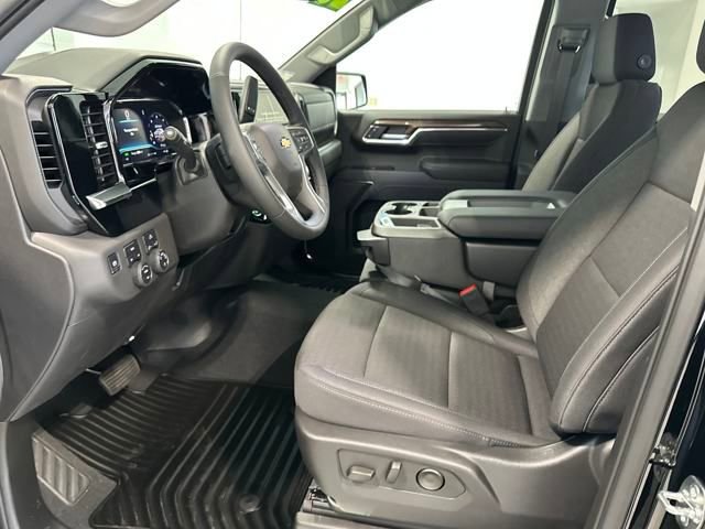 New 2025 Chevrolet Silverado 1500 LT image 4