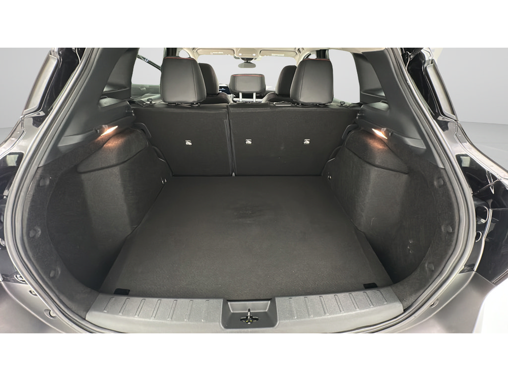 Used 2025 Nissan Kicks SR AWD/4WD image 20