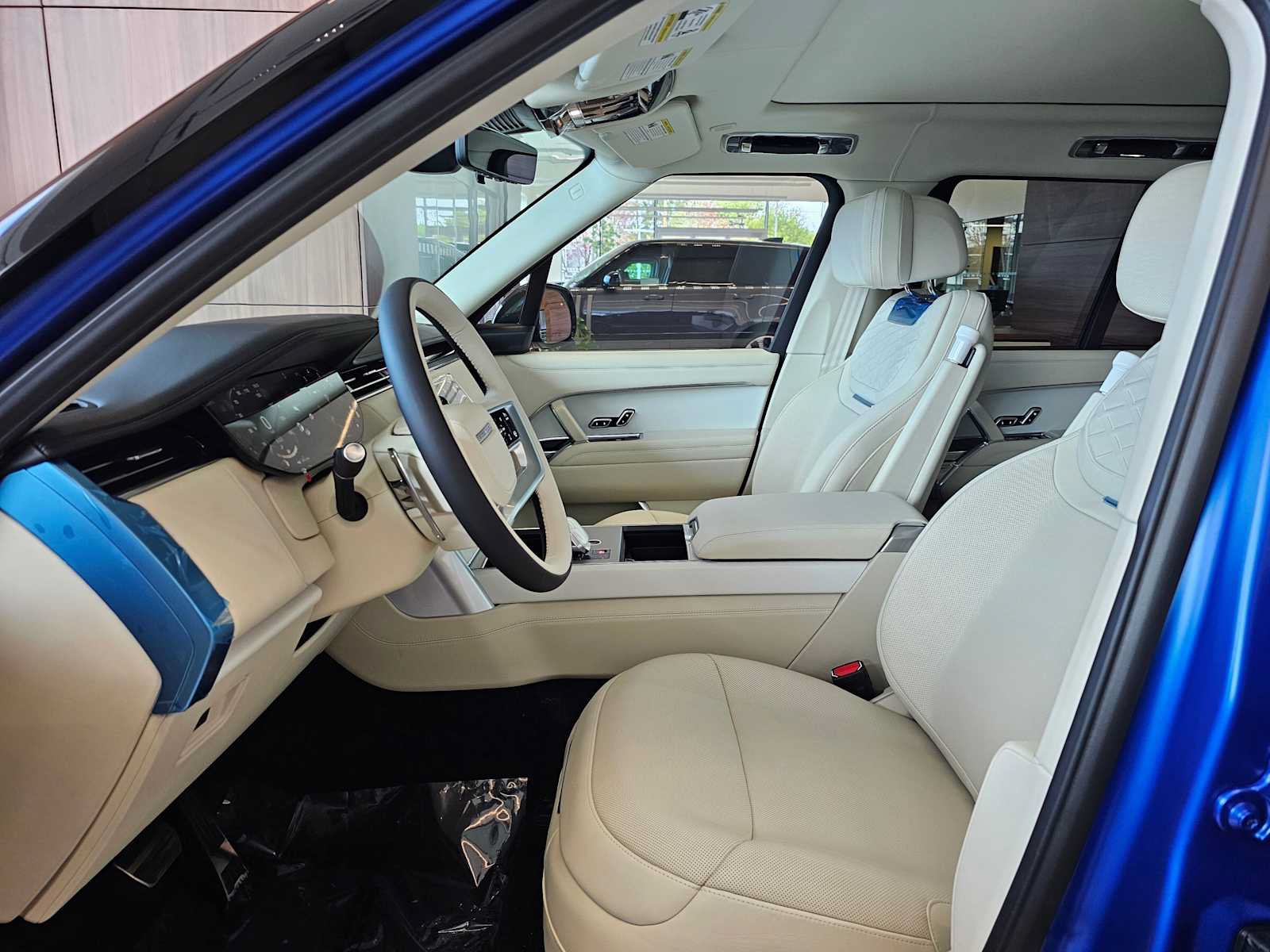 New 2026 Land Rover Range Rover SV AWD/4WD image 20
