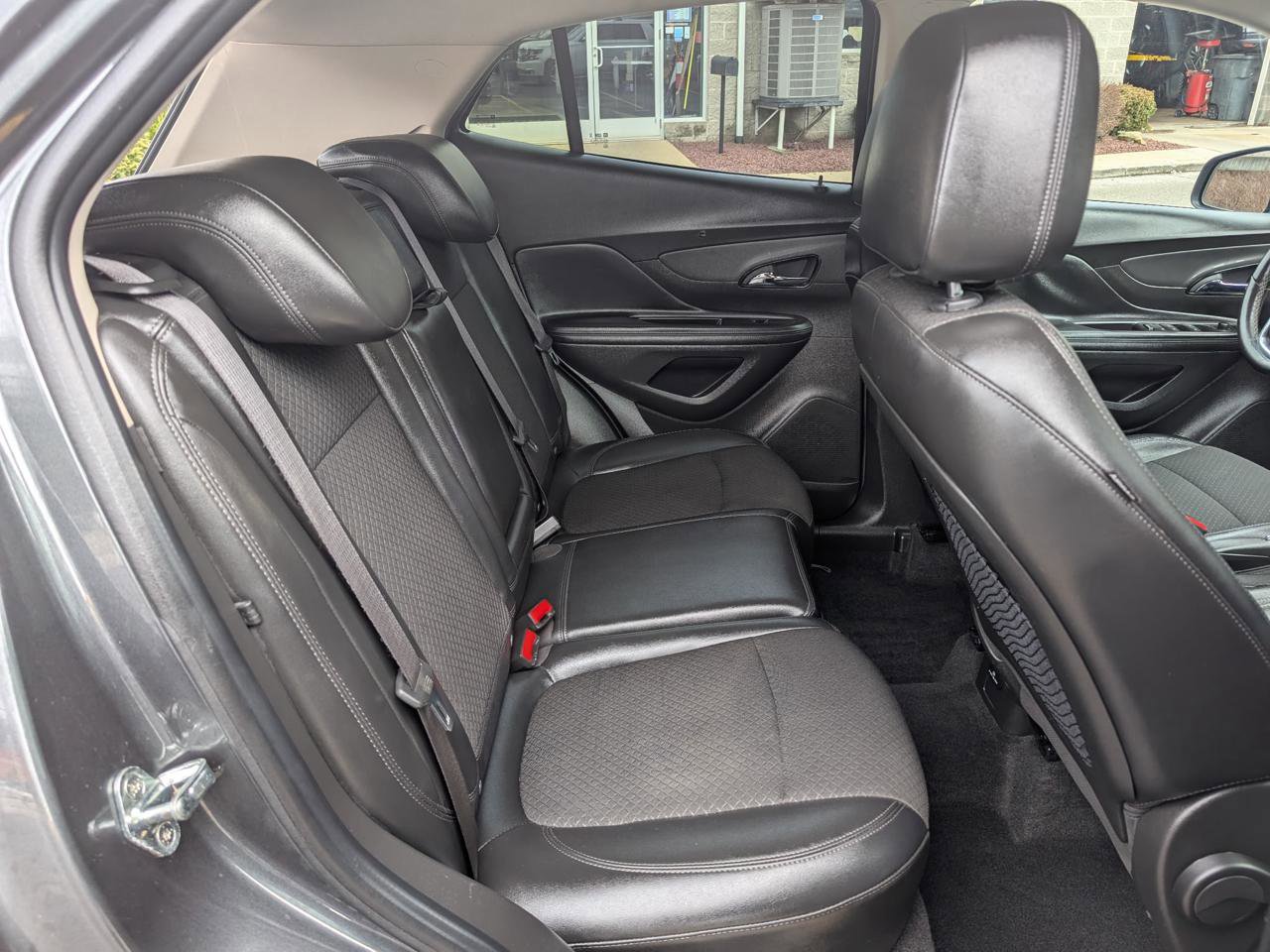 Used 2018 Buick Encore Preferred image 23