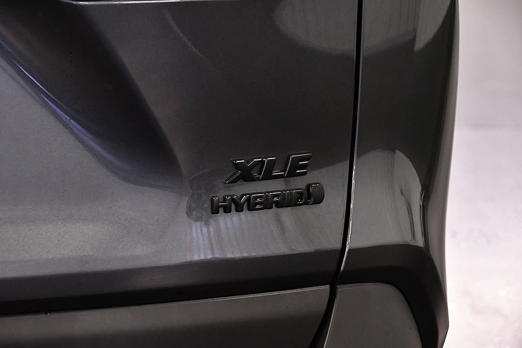 Used 2023 Toyota RAV4 XLE w/ XLE Grade Weather Package AWD/4WD image 11