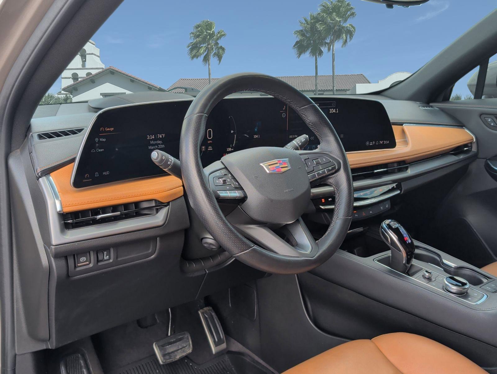 Used 2025 Cadillac XT4 Sport w/ LPO, Onyx Lite Package FWD image 12