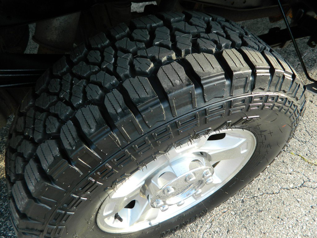 Used 2011 Ford F250 XLT w/ Advanced Security Group AWD/4WD image 9