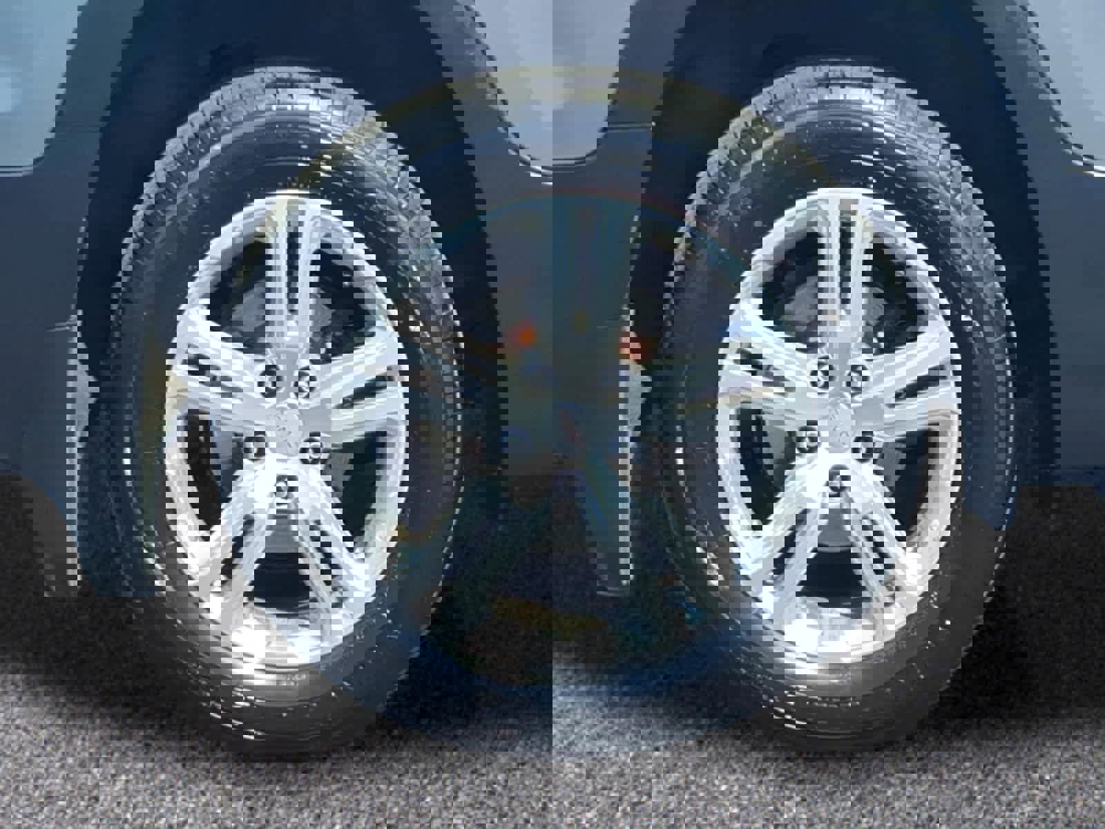 Used 2019 GMC Terrain SLE w/ Driver Convenience Package image 3