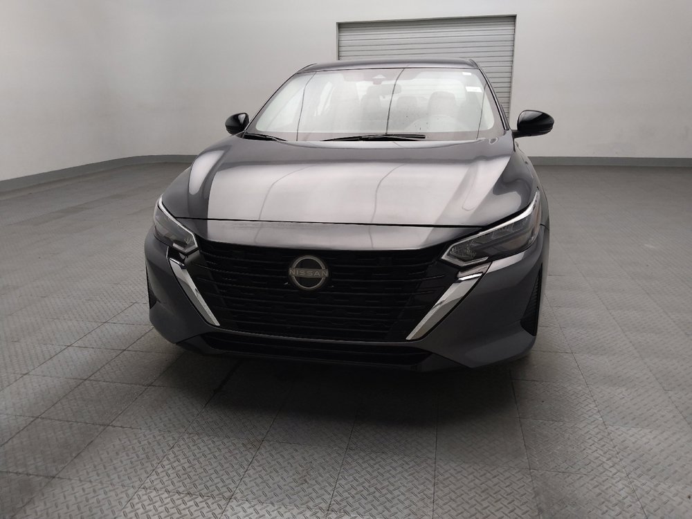 Used 2025 Nissan Sentra SR FWD image 15
