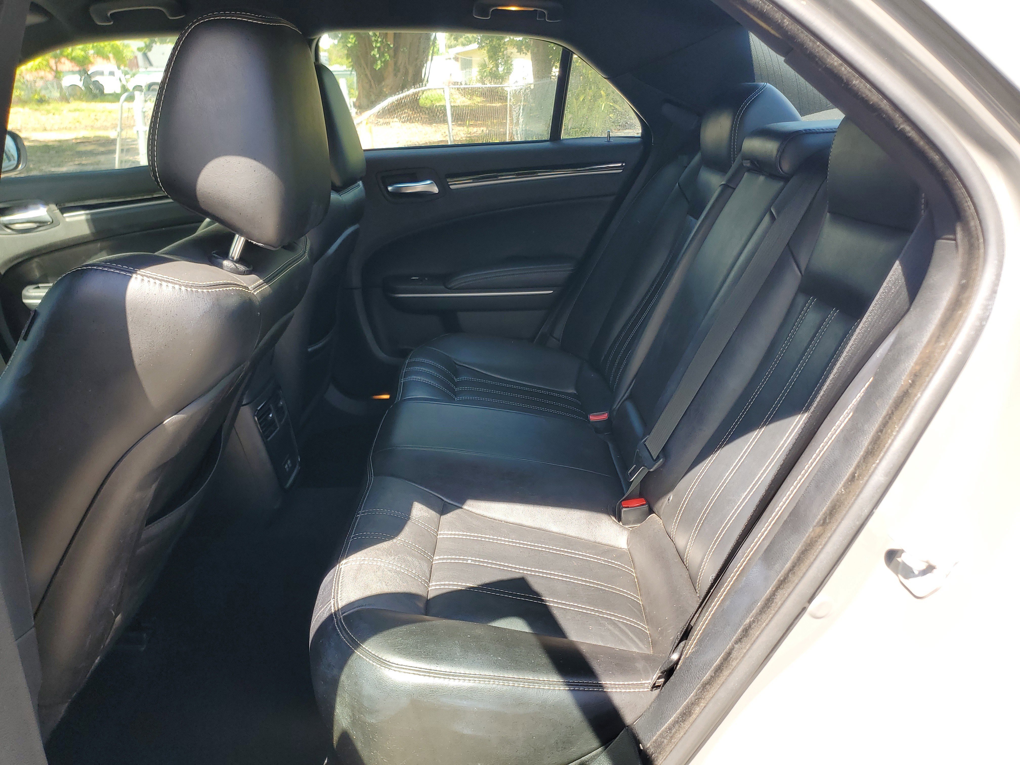 Used 2019 Chrysler 300 S image 10