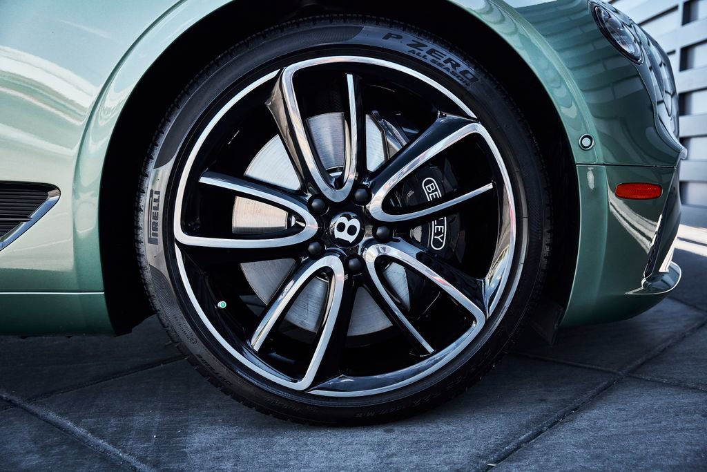 Used 2020 Bentley Continental GT AWD/4WD image 21