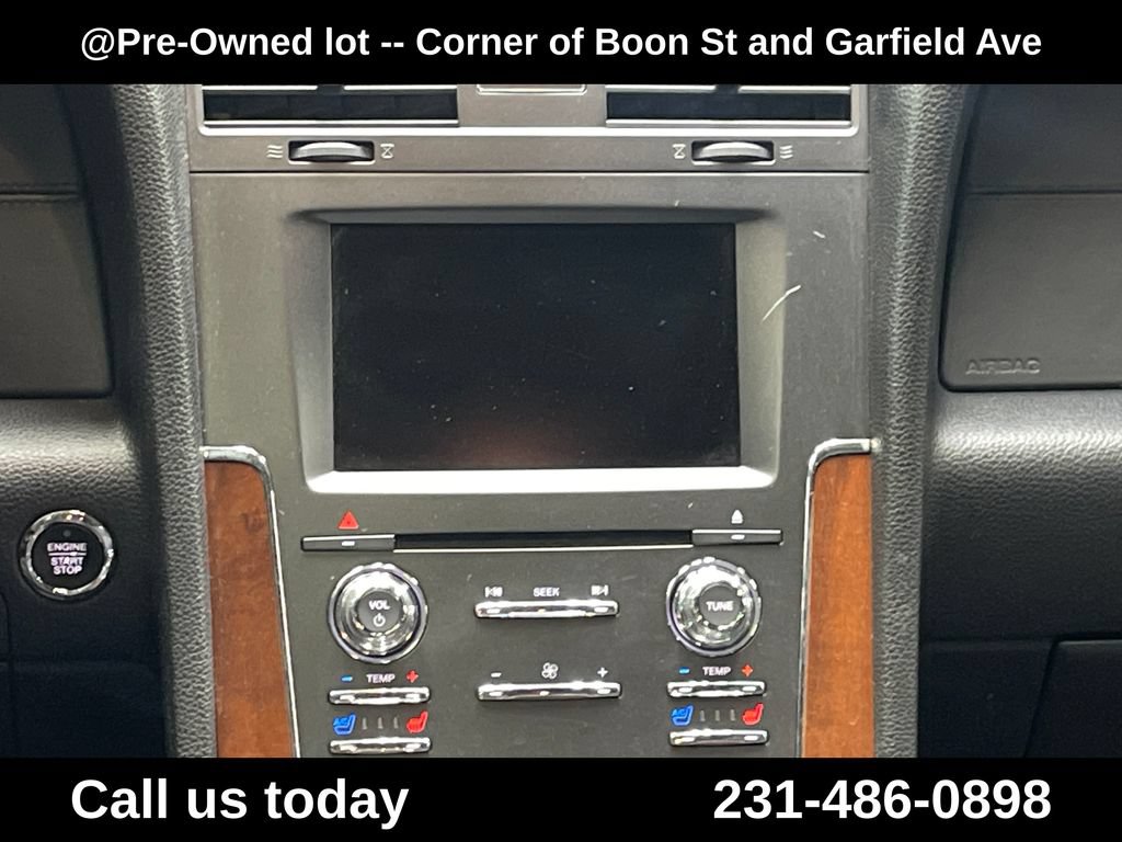 Used 2015 Lincoln Navigator 4WD image 19