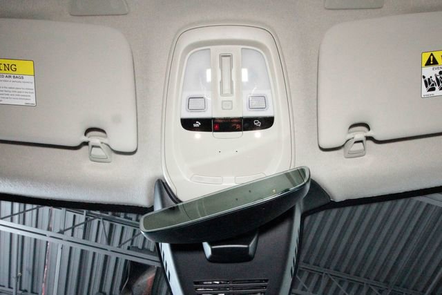 Certified 2025 Volvo XC40 B5 Plus image 8