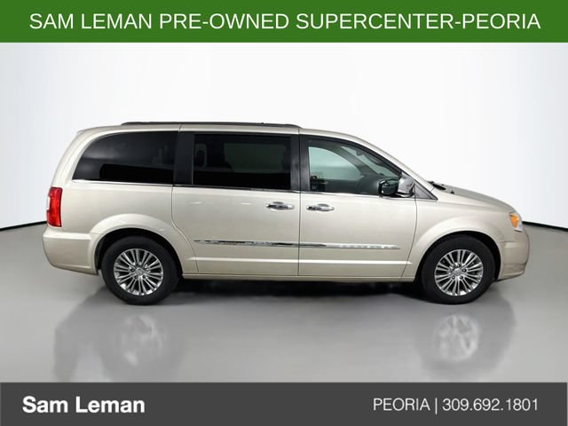 Used 2014 Chrysler Town & Country Touring-L w/ Driver Convenience Group FWD image 8
