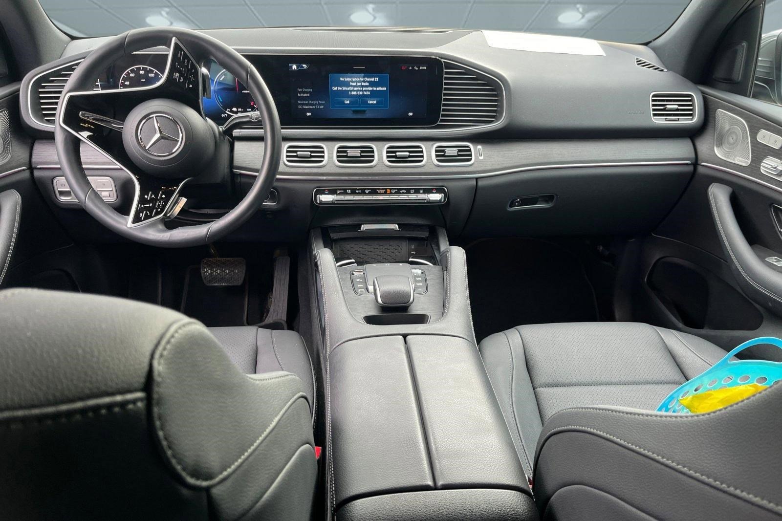 Used 2025 Mercedes-Benz GLE 450e 4MATIC image 7