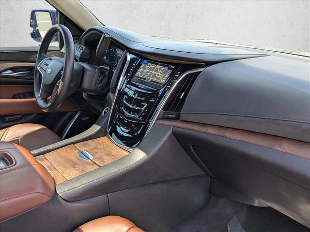 Used 2016 Cadillac Escalade ESV Premium image 23