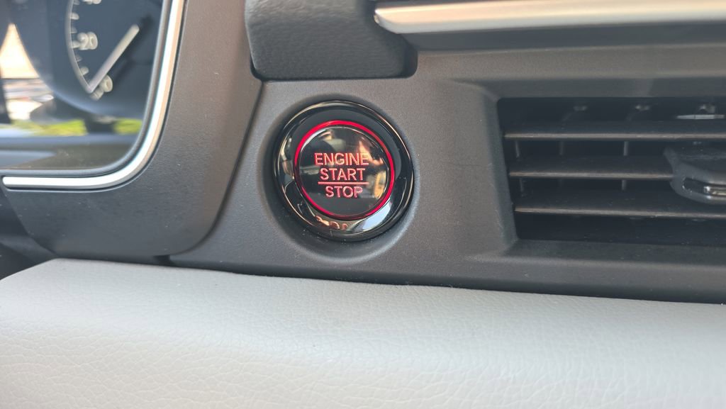 Used 2025 Honda Pilot EX-L image 23