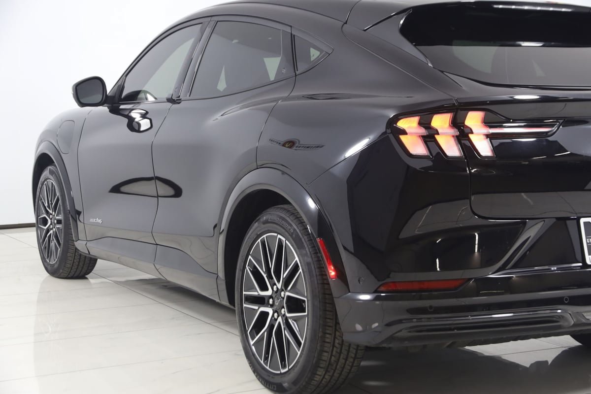 Used 2024 Ford Mustang Mach-E Premium AWD/4WD image 25