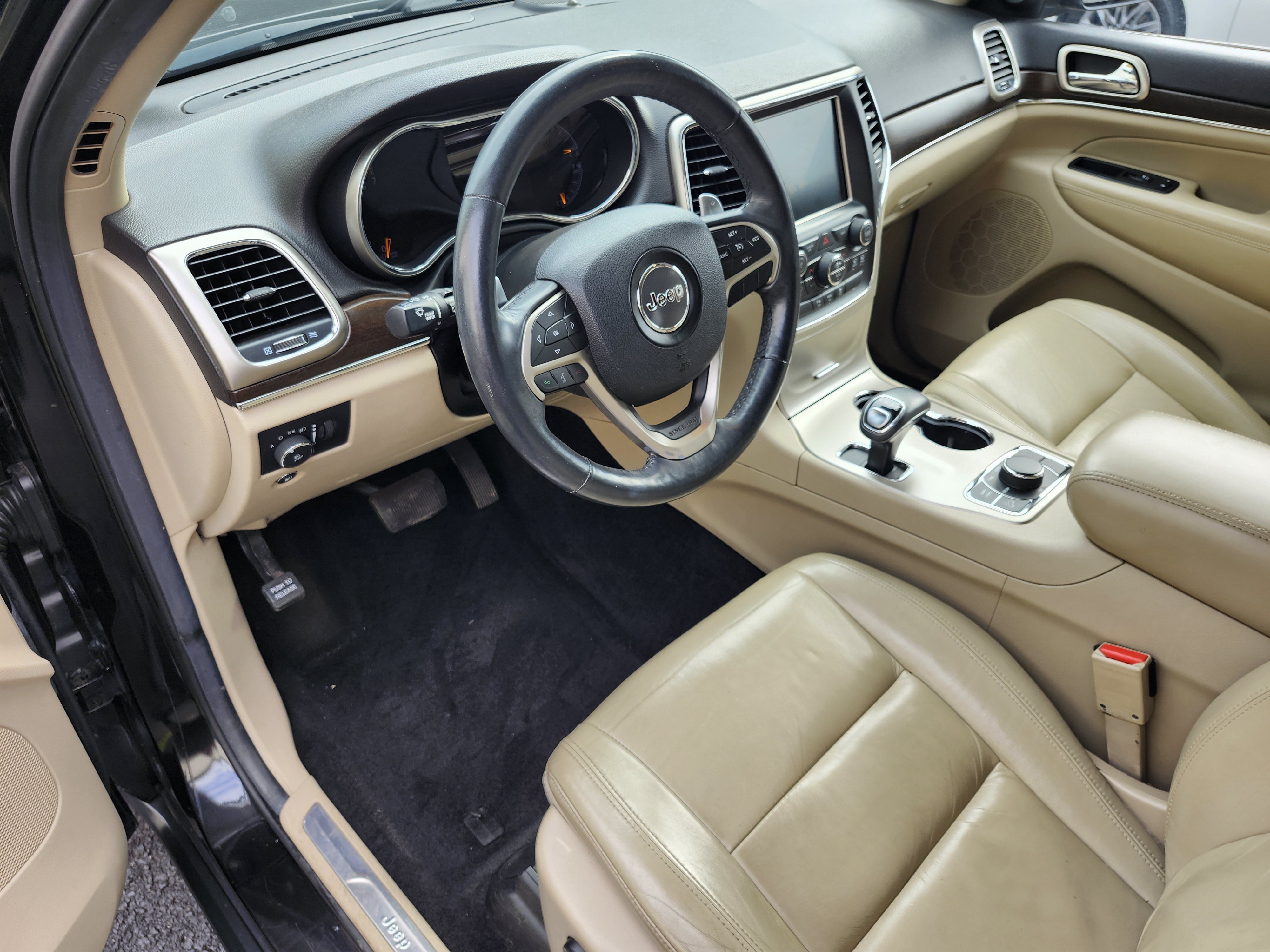 Used 2014 Jeep Grand Cherokee Limited AWD/4WD image 4