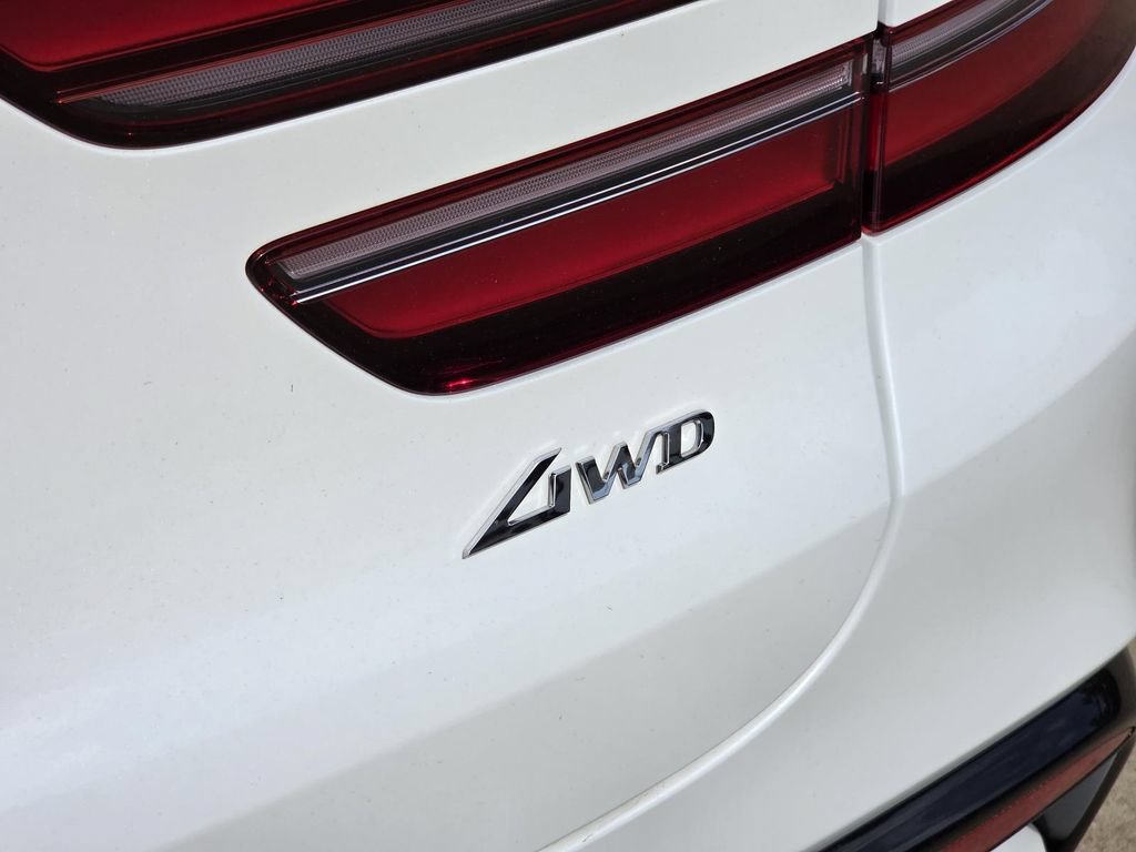 Used 2026 Genesis GV80 3.5T e-SC AWD/4WD image 9