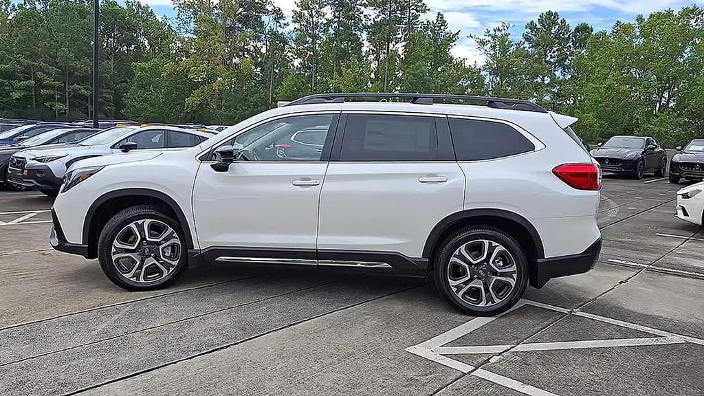 New 2025 Subaru Ascent Limited image 5