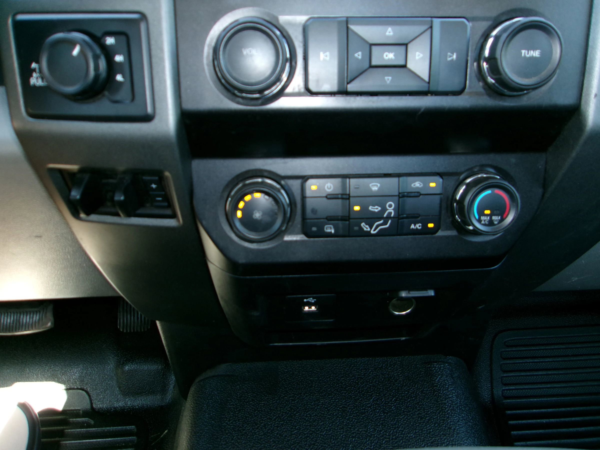Used 2019 Ford F250 XL w/ XL Value Package image 11