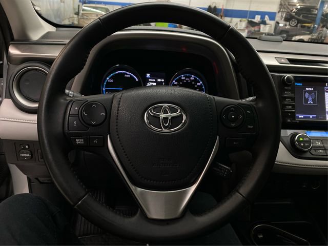 Used 2018 Toyota RAV4 Limited image 22