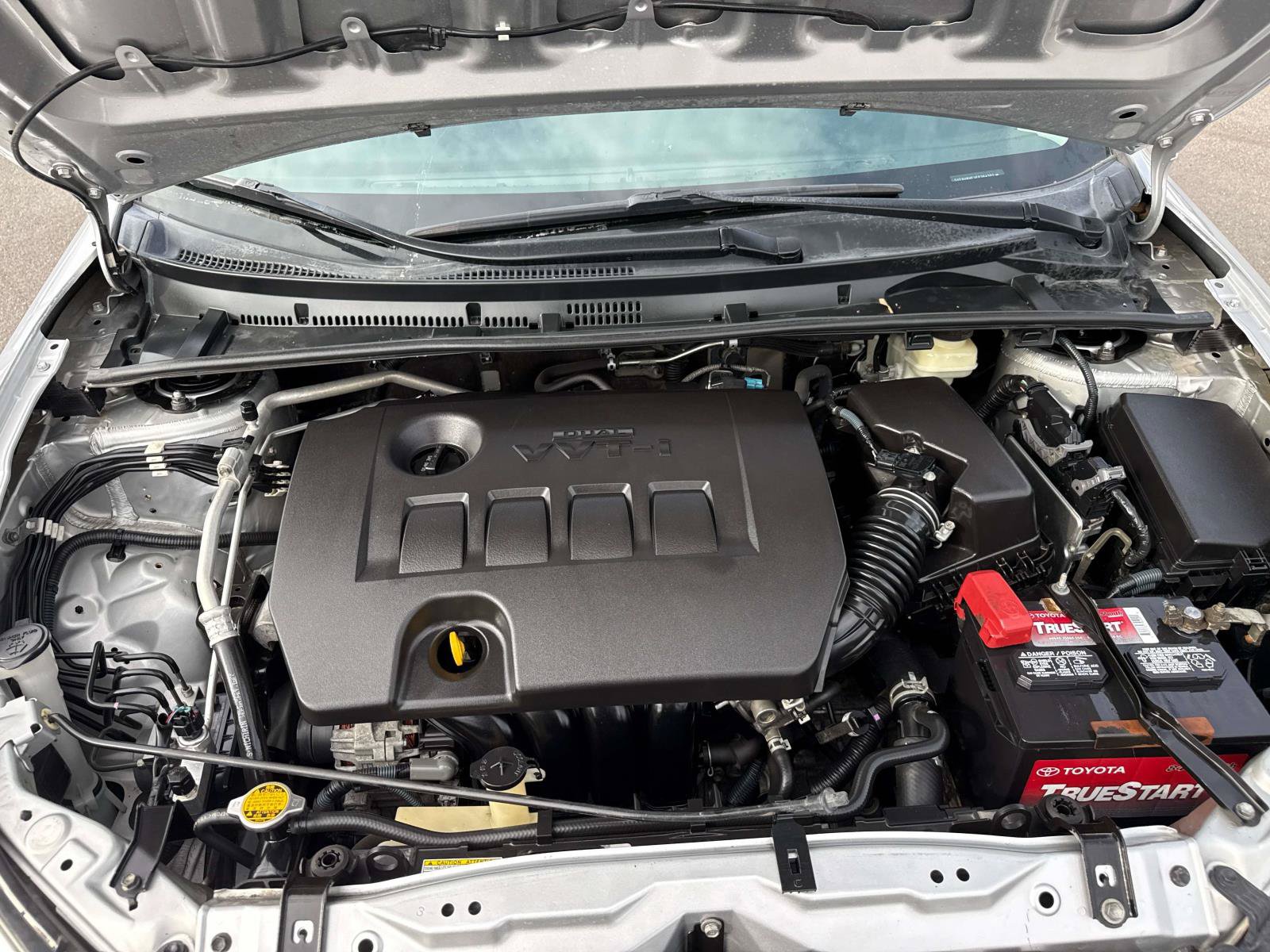 Used 2015 Toyota Corolla L FWD image 9