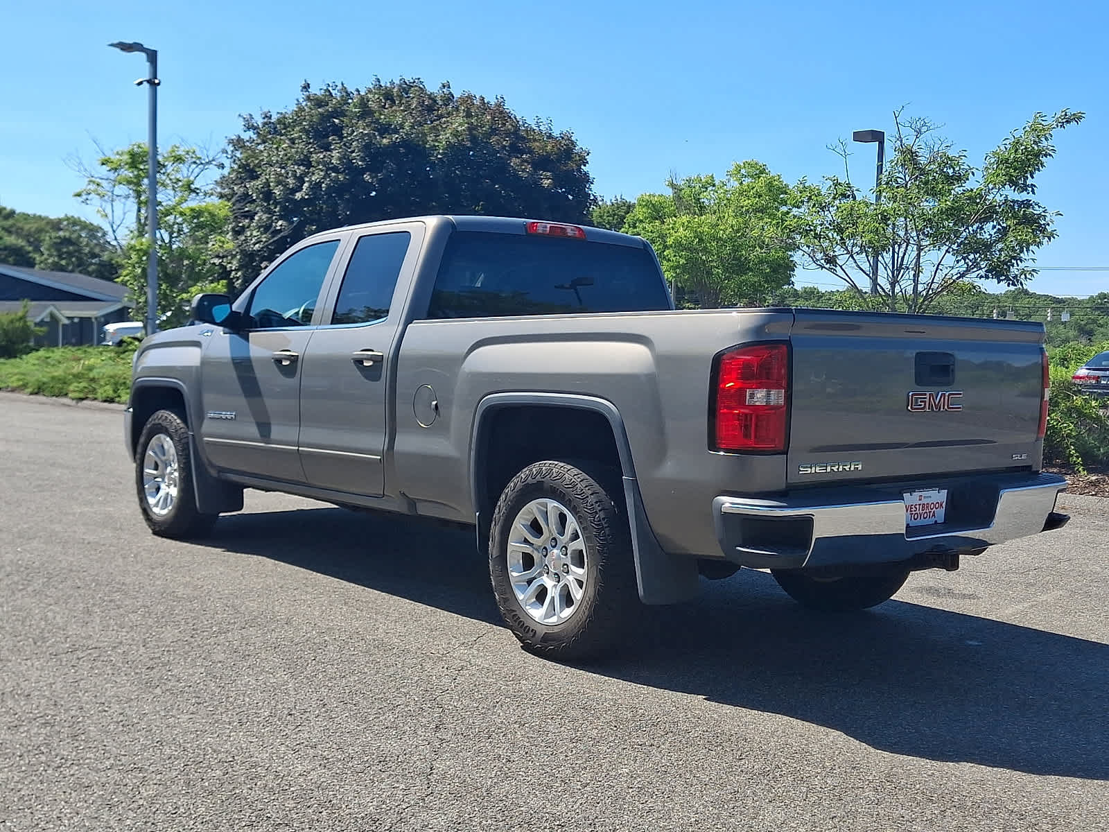 Used 2017 GMC Sierra 1500 SLE w/ SLE Value Package AWD/4WD image 7