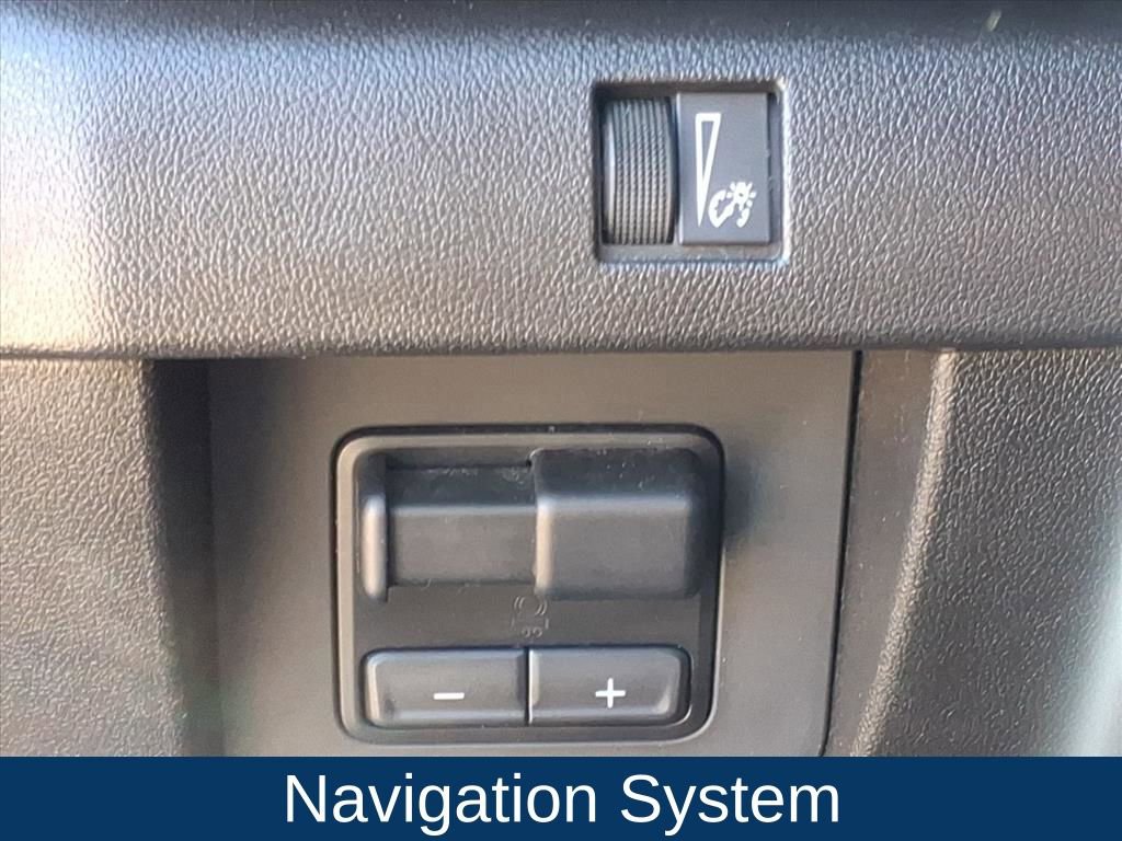 Used 2024 Chevrolet Colorado LT w/ LT Convenience Package image 10