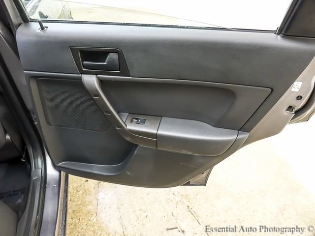 Used 2011 Ford Focus SE w/ 201A Rapid Spec Order Code image 20