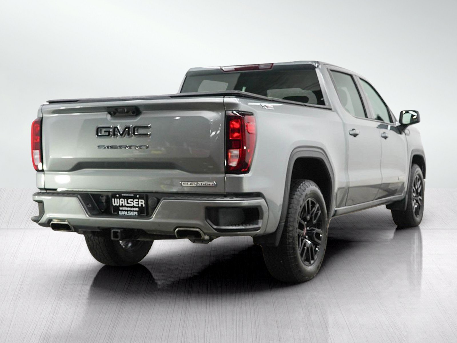 Used 2024 GMC Sierra 1500 Elevation AWD/4WD image 5