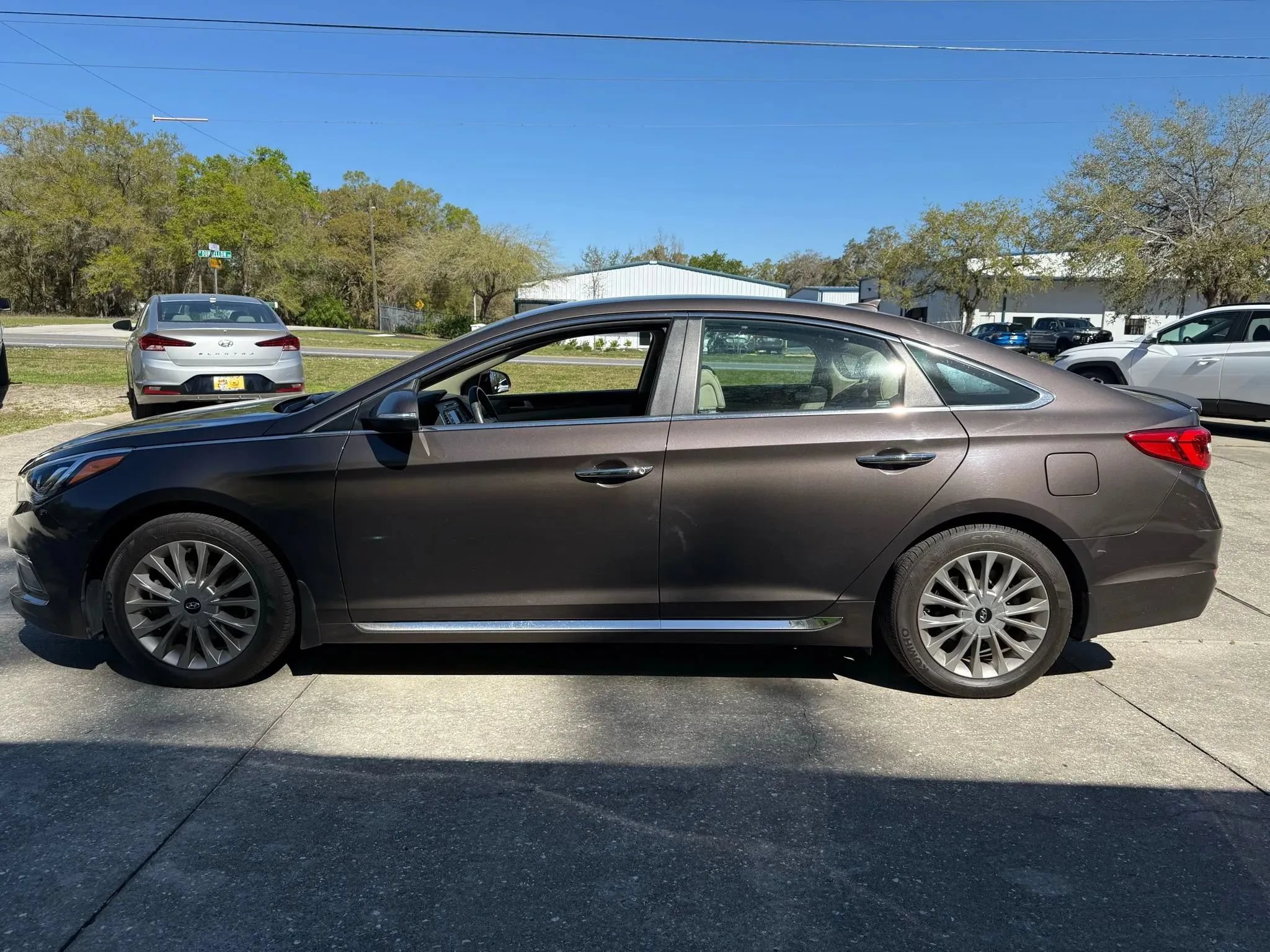 Used 2015 Hyundai Sonata Limited FWD image 4