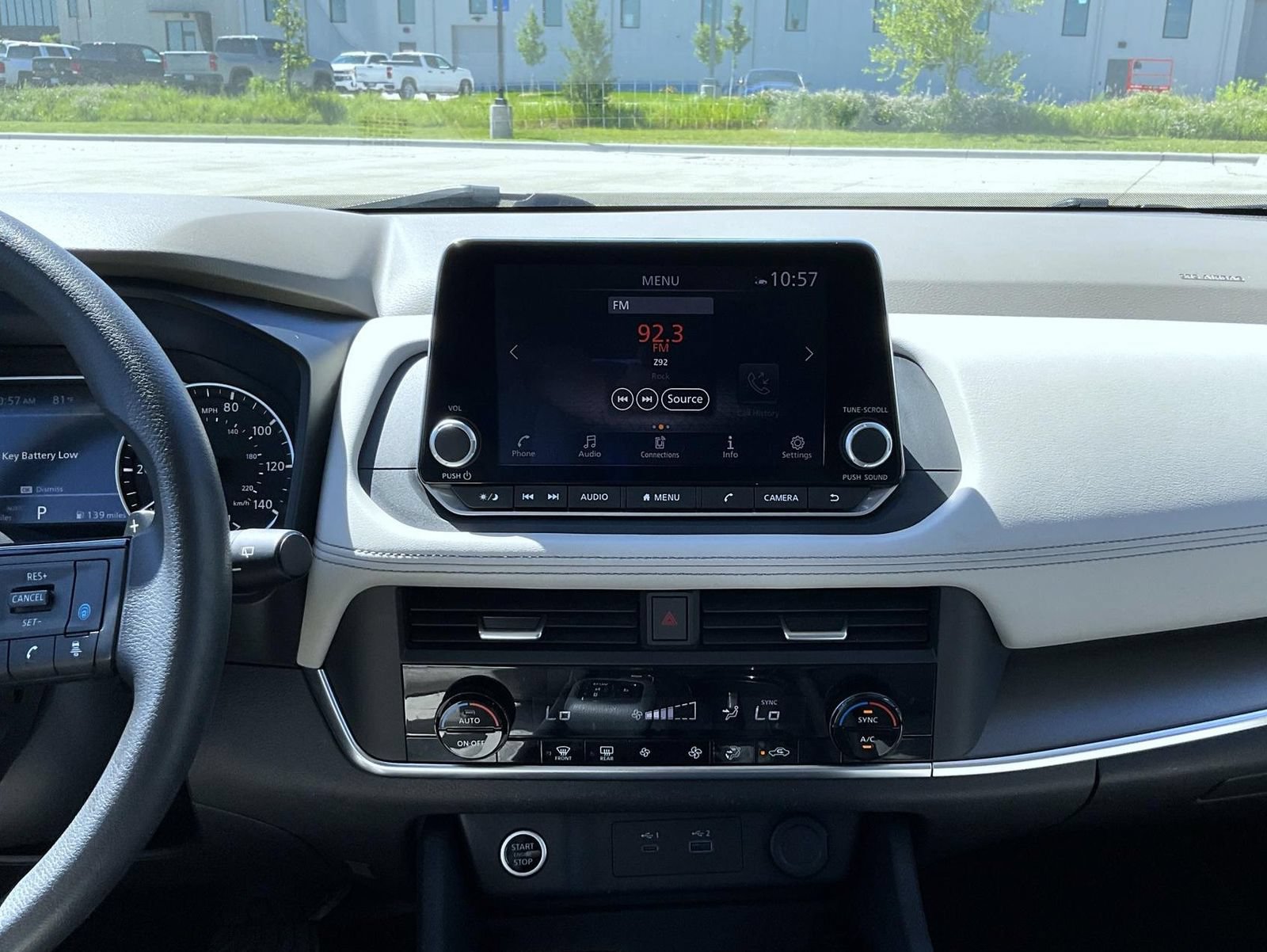 Used 2023 Nissan Rogue SV AWD/4WD image 13
