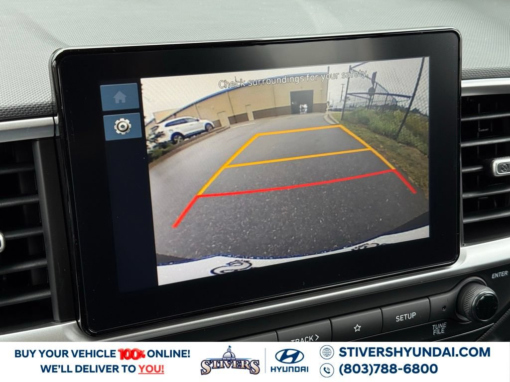 Certified 2026 Hyundai Venue SE FWD image 3
