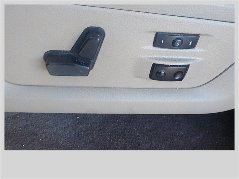 Used 2011 RAM 3500 Laramie w/ Cold Weather Group AWD/4WD image 24