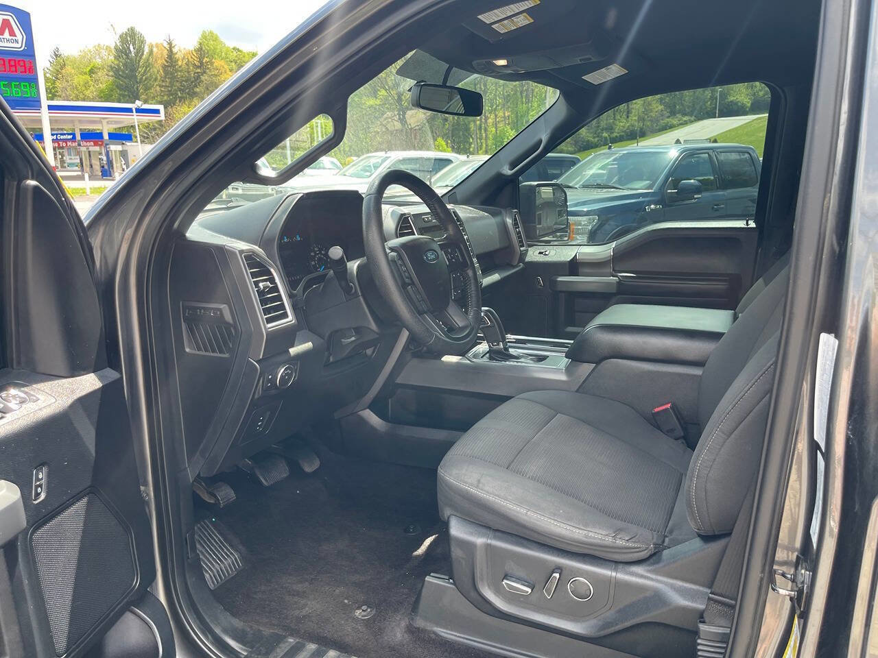 Used 2016 Ford F150 XLT w/ Equipment Group 302A Luxury image 16