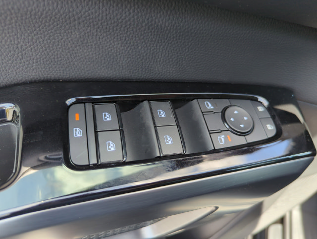 New 2026 Nissan Pathfinder SL FWD image 27