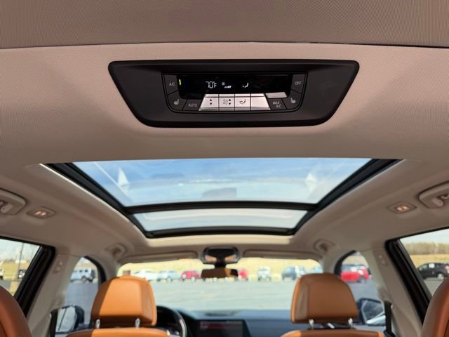 Used 2020 BMW X7 xDrive40i w/ Premium Package AWD/4WD image 21