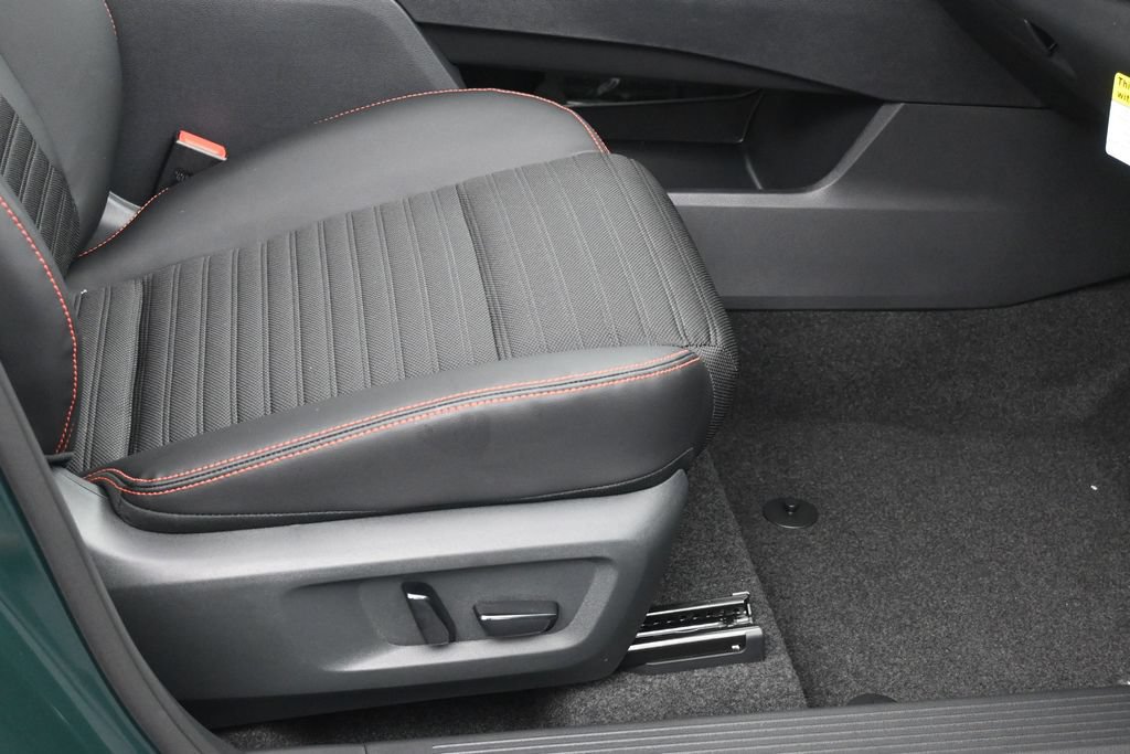 New 2026 Nissan Rogue SV w/ Rock Creek Premium Package AWD/4WD image 7