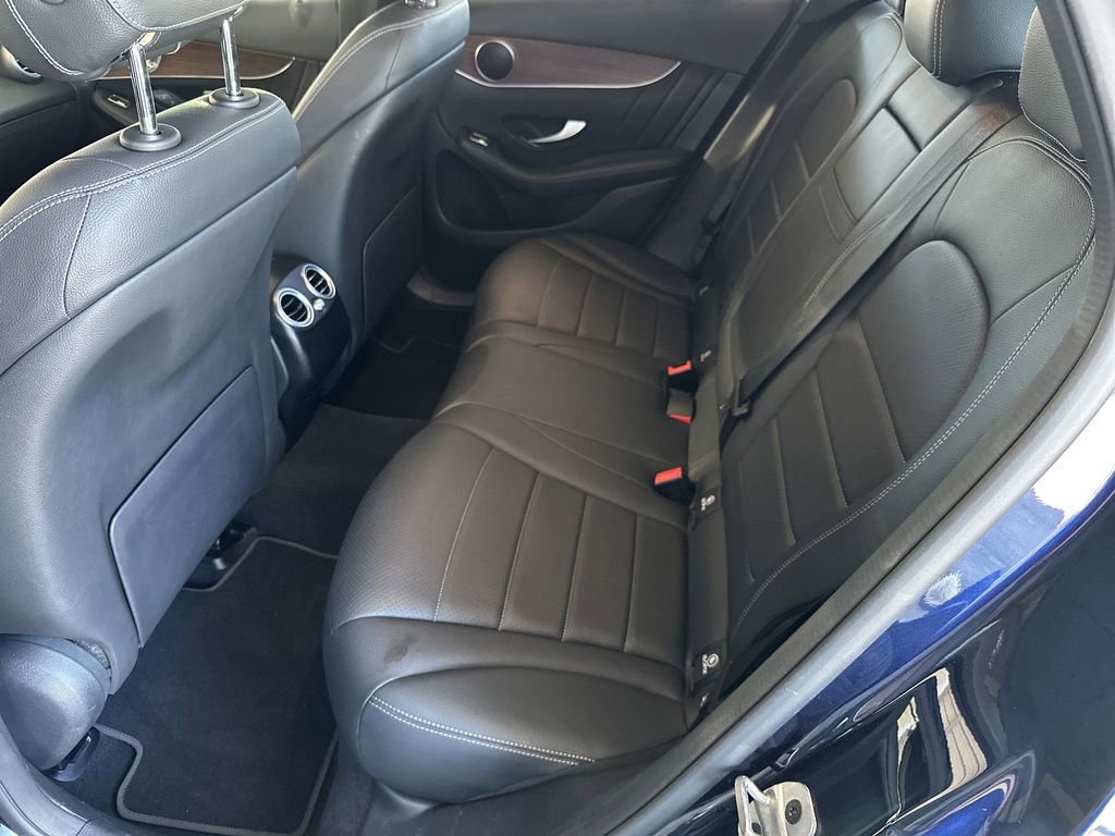 Used 2022 Mercedes-Benz GLC 300 4MATIC image 27