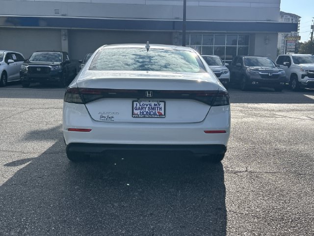 Used 2023 Honda Accord EX image 5
