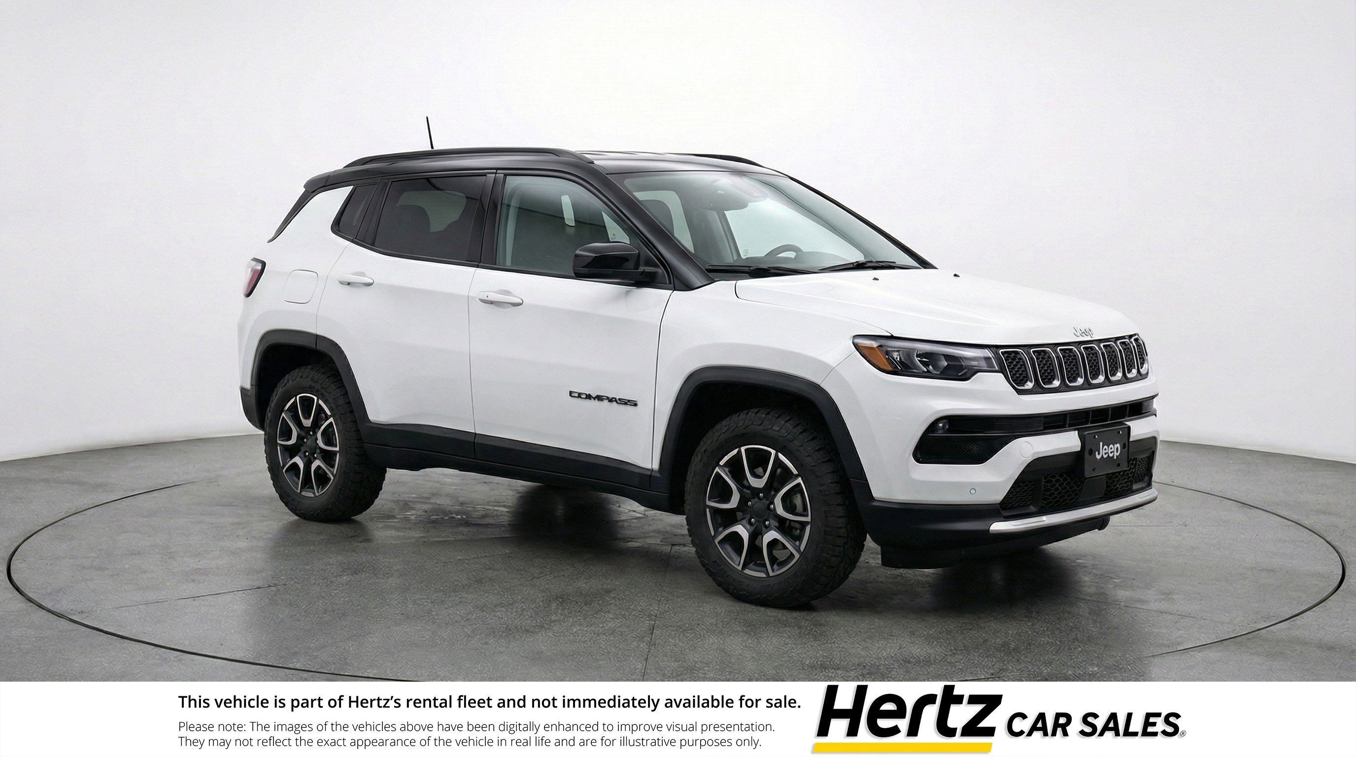 Used 2025 Jeep Compass Trailhawk AWD/4WD image 1