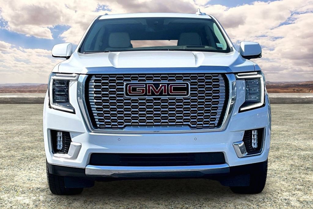 Used 2023 GMC Yukon Denali image 2