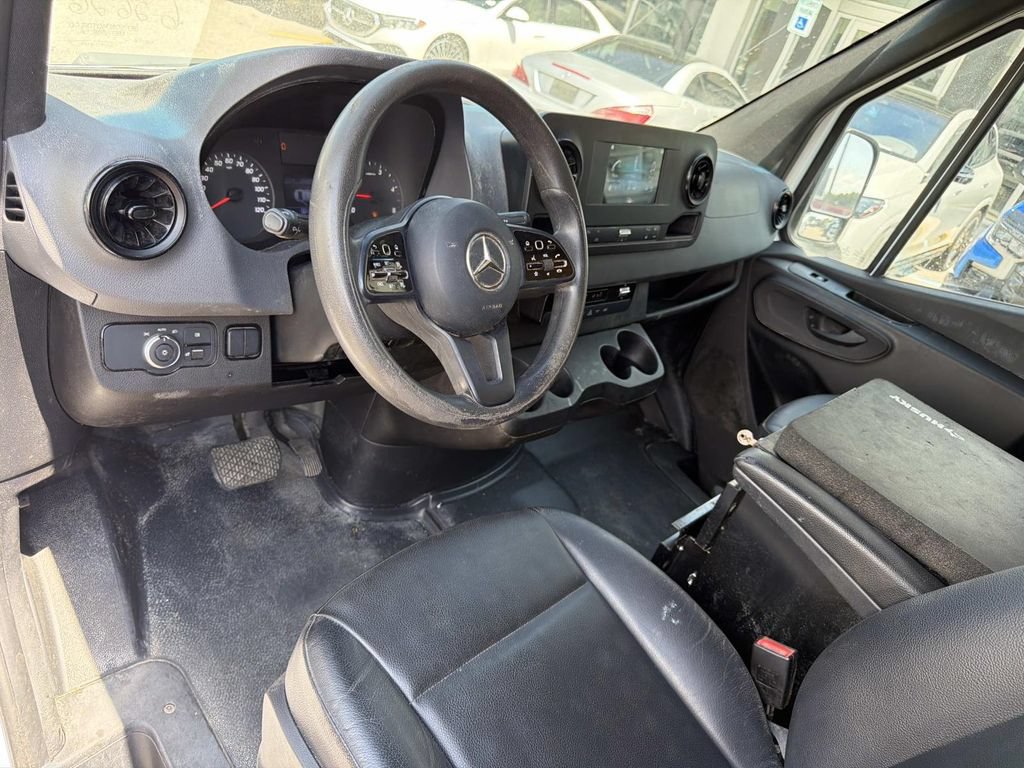 Used 2020 Mercedes-Benz Sprinter 2500 image 17