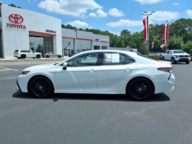 Used 2022 Toyota Camry XSE w/ Navigation Package FWD image 3